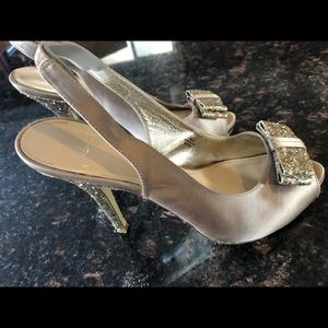 Champaign colored Disney Heels 8.5